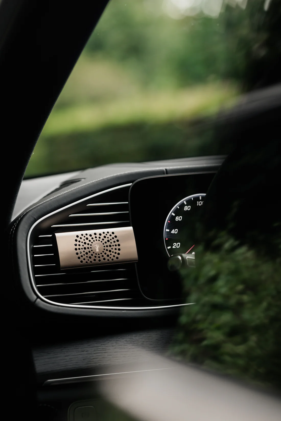 Baobab Car Diffuser White Pearls